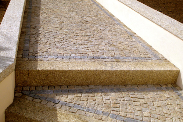 granite setts - example of installation